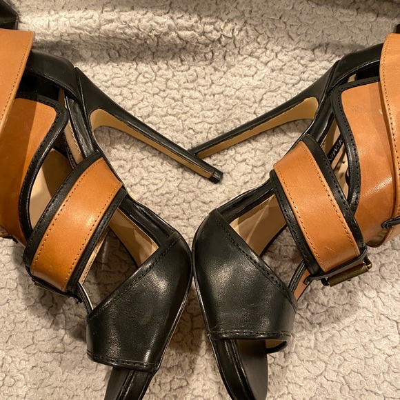 Shoemint buckle heels - Picture 5 of 9